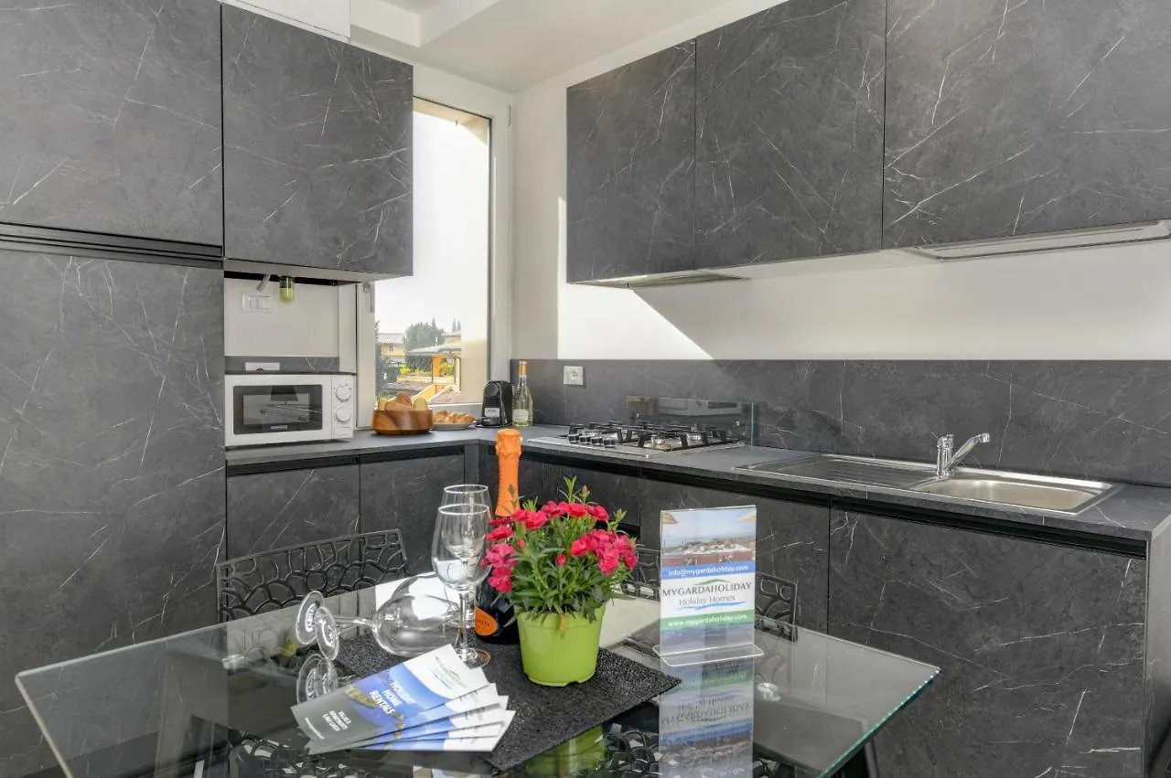 Mgh Porto Deluxe Apartment Sirmione Italien
