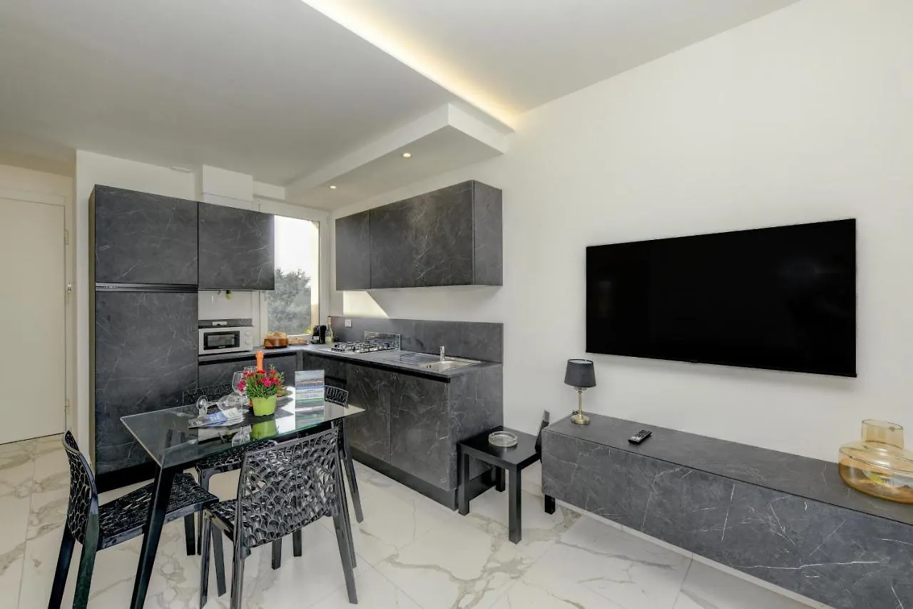 Mgh Porto Deluxe Apartment Sirmione
