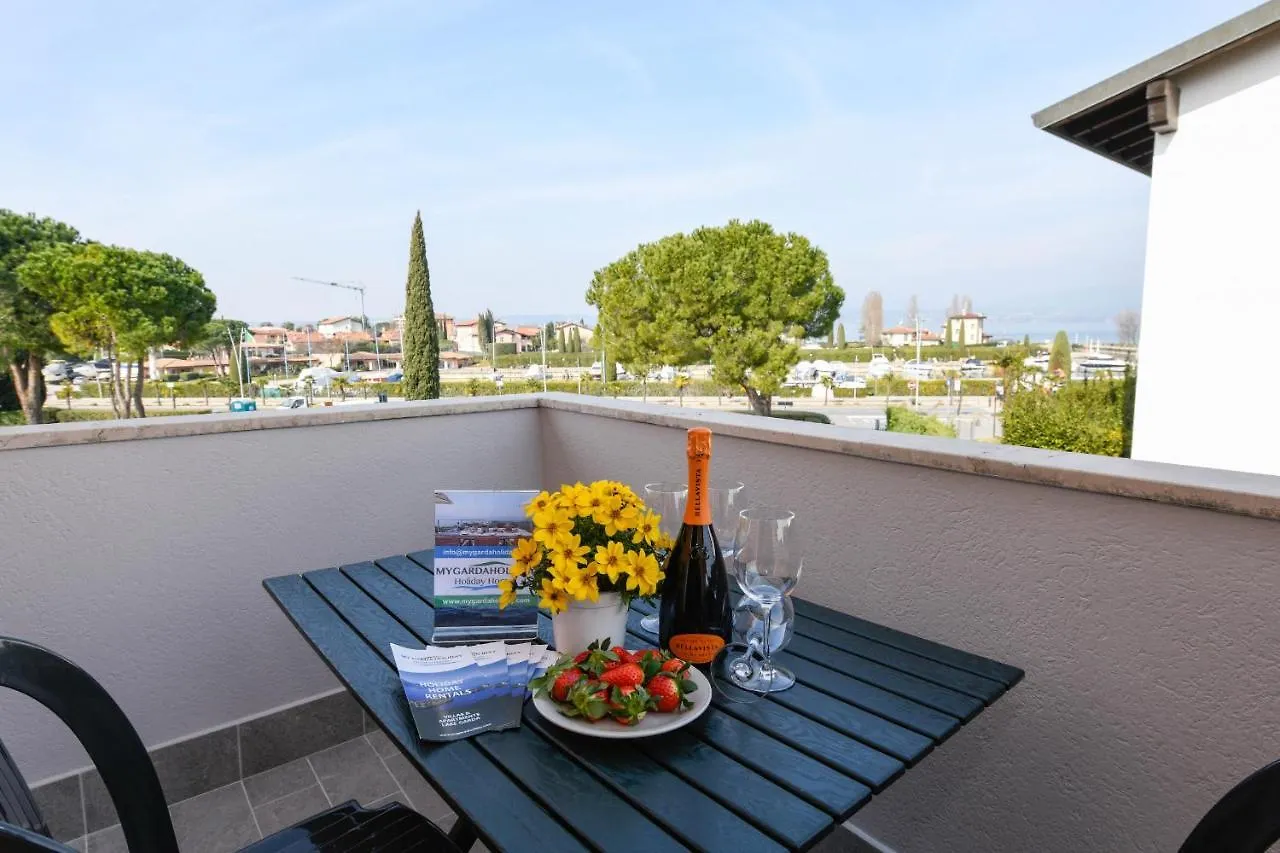 Mgh Porto Deluxe Apartment Sirmione Italien