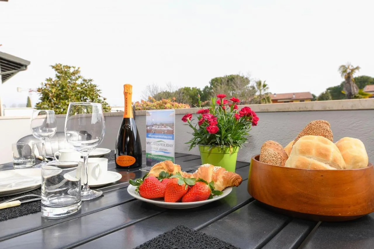 Mgh Porto Deluxe Apartment Sirmione